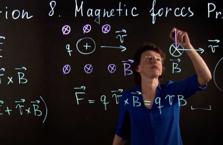 Tatiana Erukhimova explaining magnetic forces