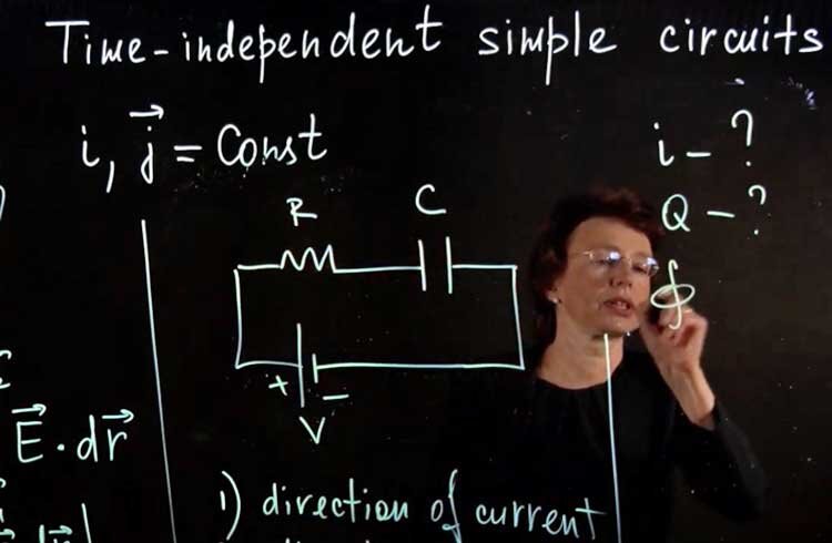 Tatiana Erukhimova explaining time-independent circuits